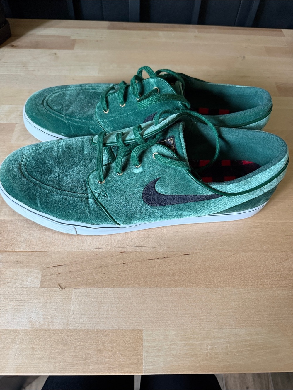 Nike Stephan Janowski Men’s Emerald Green Suede Low-Top Sneakers